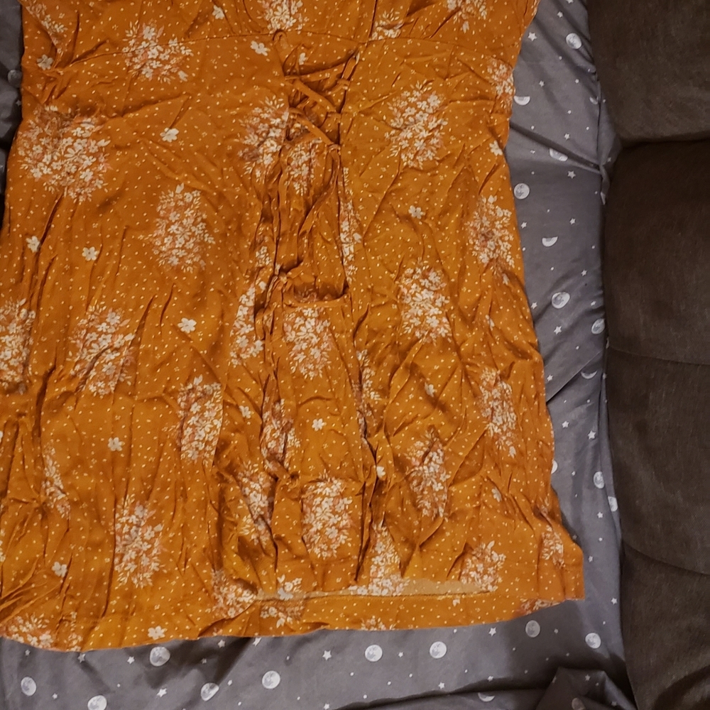 Dress - Picture 2 of 3